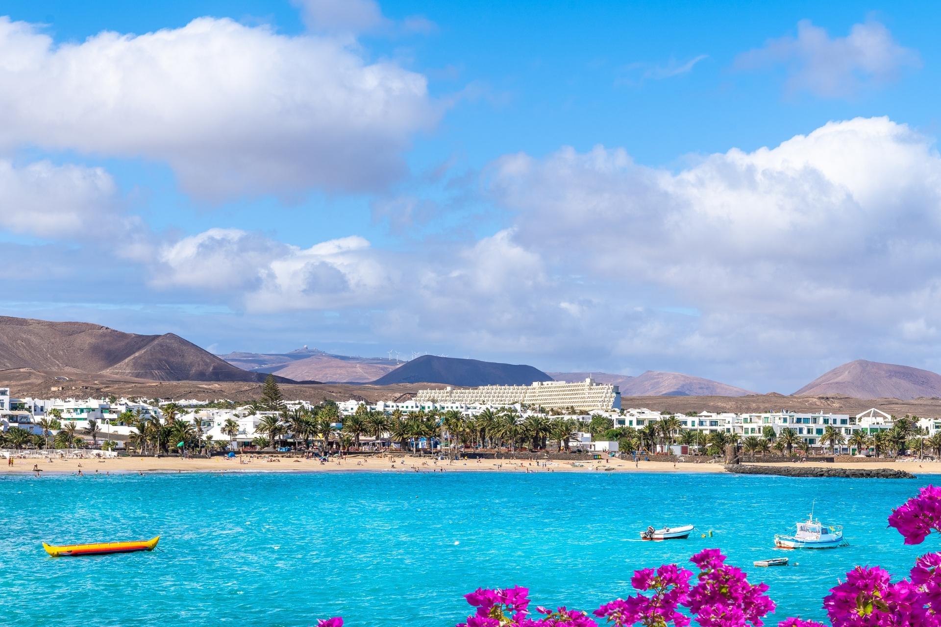 image of coastline of lanzarote showing what is costa teguise like